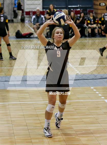Thumbnail 2 in Mt. Carmel vs Archbishop Chapelle (LHSAA Division I Quarterfinal Playoff) photogallery.