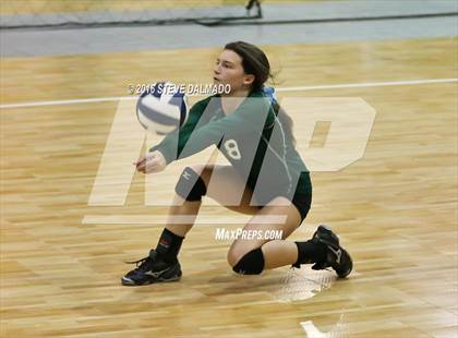 Thumbnail 2 in Mt. Carmel vs Archbishop Chapelle (LHSAA Division I Quarterfinal Playoff) photogallery.