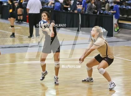 Thumbnail 1 in Mt. Carmel vs Archbishop Chapelle (LHSAA Division I Quarterfinal Playoff) photogallery.