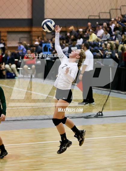 Thumbnail 3 in Mt. Carmel vs Archbishop Chapelle (LHSAA Division I Quarterfinal Playoff) photogallery.