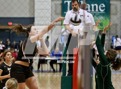 Thumbnail 2 in Mt. Carmel vs Archbishop Chapelle (LHSAA Division I Quarterfinal Playoff) photogallery.