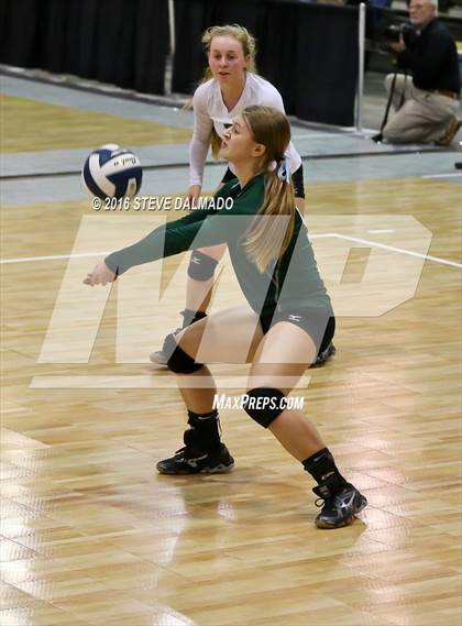 Thumbnail 1 in Mt. Carmel vs Archbishop Chapelle (LHSAA Division I Quarterfinal Playoff) photogallery.