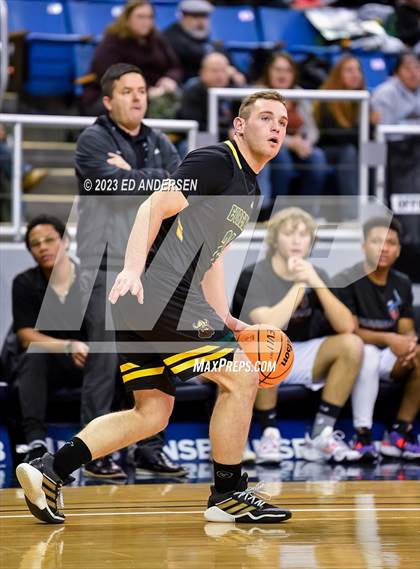 Thumbnail 1 in GV Christian vs. Eureka (NIAA 1A State Semifinals) photogallery.
