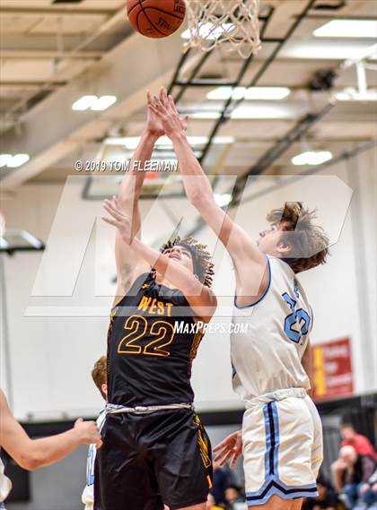 Thumbnail 1 in West vs East (Shawnee Mission East Tournament) photogallery.
