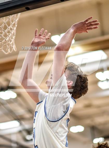 Thumbnail 2 in West vs East (Shawnee Mission East Tournament) photogallery.