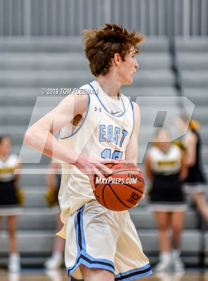 Thumbnail 2 in West vs East (Shawnee Mission East Tournament) photogallery.