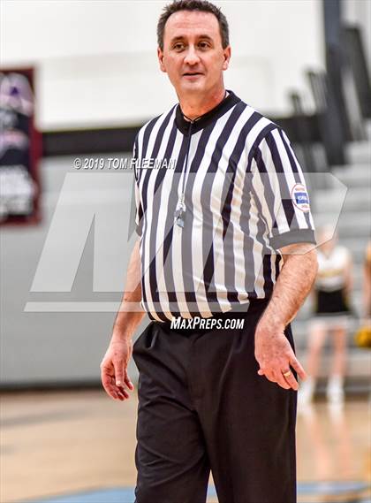 Thumbnail 3 in West vs East (Shawnee Mission East Tournament) photogallery.