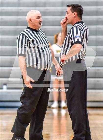 Thumbnail 3 in West vs East (Shawnee Mission East Tournament) photogallery.
