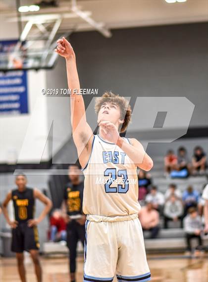 Thumbnail 2 in West vs East (Shawnee Mission East Tournament) photogallery.