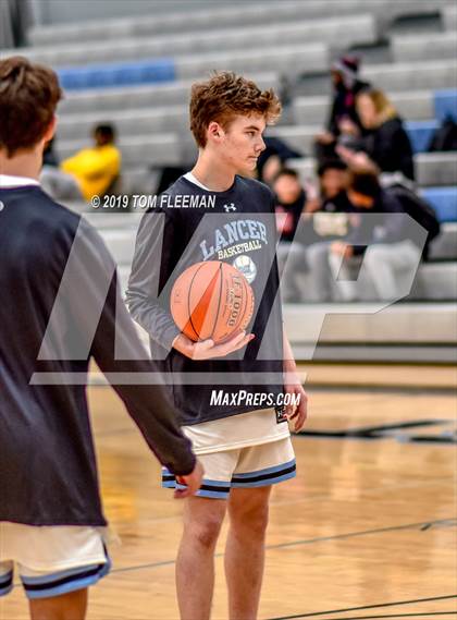 Thumbnail 2 in West vs East (Shawnee Mission East Tournament) photogallery.