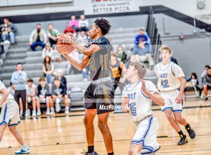 Thumbnail 2 in West vs East (Shawnee Mission East Tournament) photogallery.