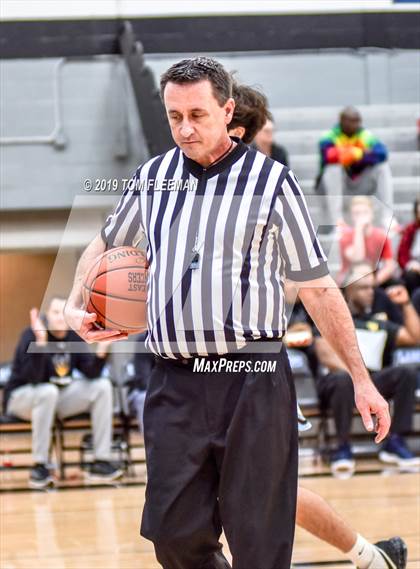Thumbnail 3 in West vs East (Shawnee Mission East Tournament) photogallery.