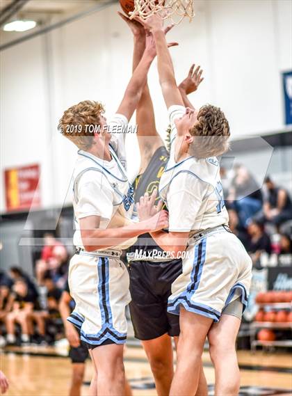 Thumbnail 2 in West vs East (Shawnee Mission East Tournament) photogallery.