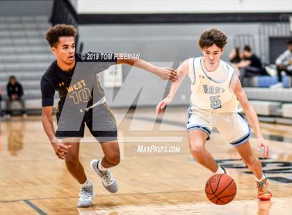 Thumbnail 3 in West vs East (Shawnee Mission East Tournament) photogallery.