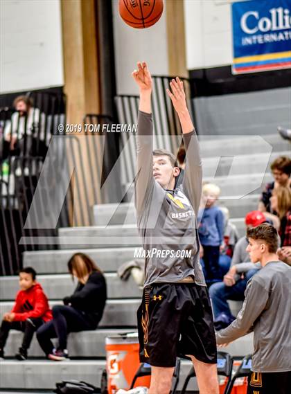 Thumbnail 3 in West vs East (Shawnee Mission East Tournament) photogallery.