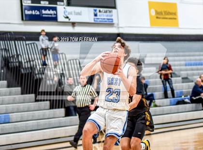 Thumbnail 2 in West vs East (Shawnee Mission East Tournament) photogallery.