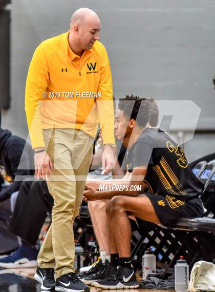 Thumbnail 2 in West vs East (Shawnee Mission East Tournament) photogallery.