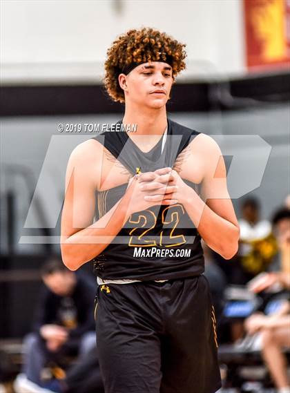 Thumbnail 1 in West vs East (Shawnee Mission East Tournament) photogallery.