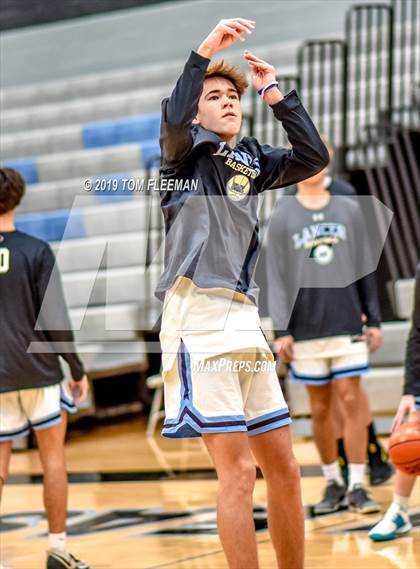 Thumbnail 2 in West vs East (Shawnee Mission East Tournament) photogallery.