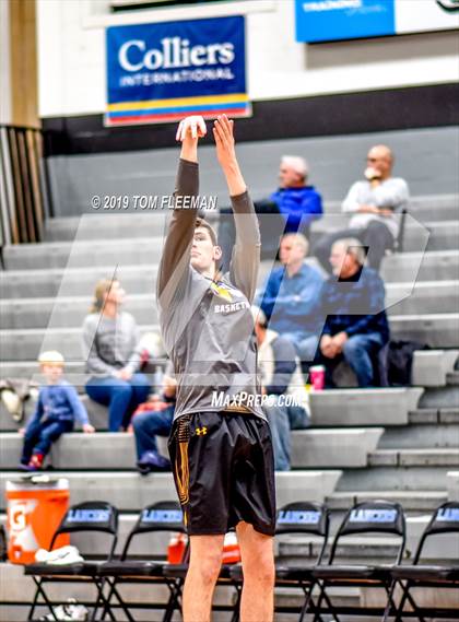Thumbnail 2 in West vs East (Shawnee Mission East Tournament) photogallery.