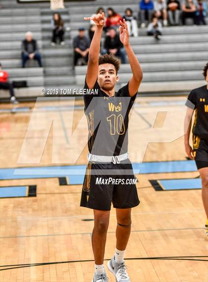 Thumbnail 3 in West vs East (Shawnee Mission East Tournament) photogallery.