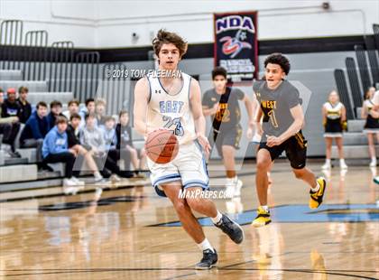 Thumbnail 3 in West vs East (Shawnee Mission East Tournament) photogallery.