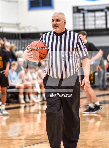 Thumbnail 3 in West vs East (Shawnee Mission East Tournament) photogallery.