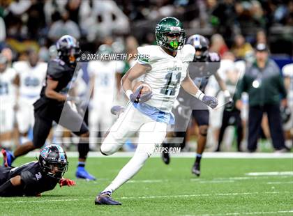 Thumbnail 1 in Zachary vs. Ponchatoula (LHSAA 5A Final) photogallery.