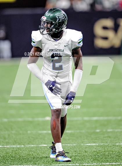 Thumbnail 1 in Zachary vs. Ponchatoula (LHSAA 5A Final) photogallery.