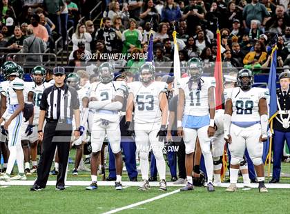 Thumbnail 2 in Zachary vs. Ponchatoula (LHSAA 5A Final) photogallery.