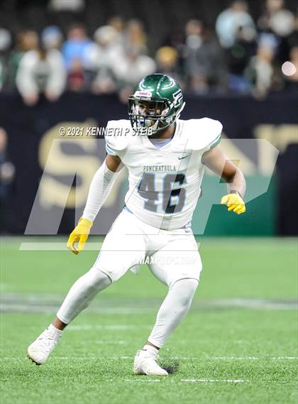 Thumbnail 2 in Zachary vs. Ponchatoula (LHSAA 5A Final) photogallery.