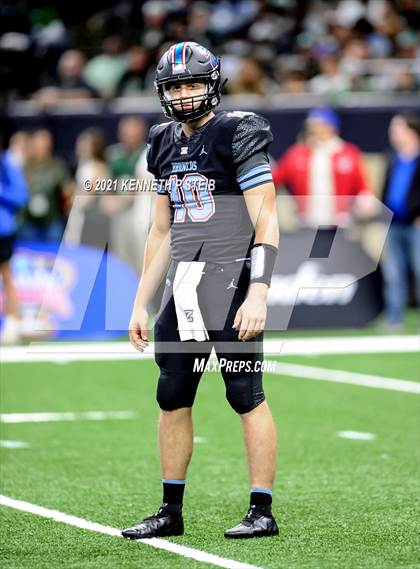 Thumbnail 2 in Zachary vs. Ponchatoula (LHSAA 5A Final) photogallery.