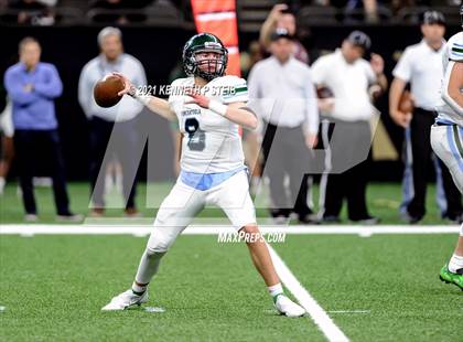Thumbnail 1 in Zachary vs. Ponchatoula (LHSAA 5A Final) photogallery.