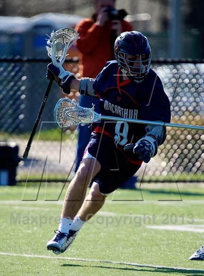 Thumbnail 2 in MacArthur @ Massapequa photogallery.