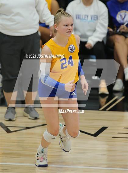 Thumbnail 2 in Harrison vs. Valley View (AAA 5A Quarterfinal Playoff) photogallery.