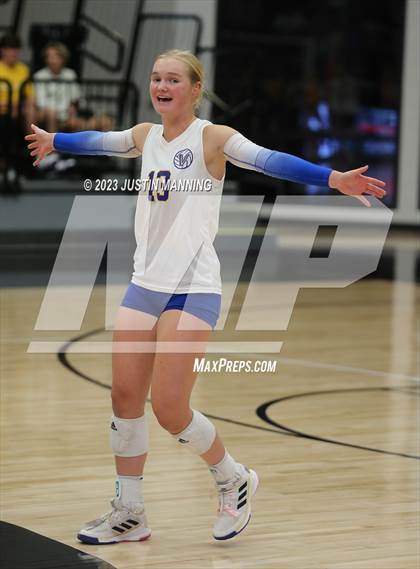 Thumbnail 1 in Harrison vs. Valley View (AAA 5A Quarterfinal Playoff) photogallery.