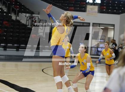 Thumbnail 1 in Harrison vs. Valley View (AAA 5A Quarterfinal Playoff) photogallery.