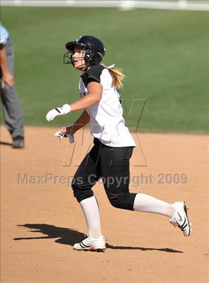 Thumbnail 2 in Lutheran vs. Foothill (Woodbridge Classic) photogallery.