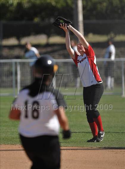 Thumbnail 2 in Lutheran vs. Foothill (Woodbridge Classic) photogallery.
