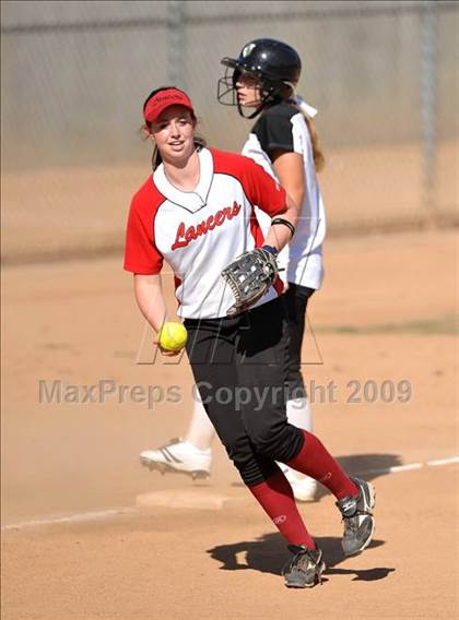 Thumbnail 2 in Lutheran vs. Foothill (Woodbridge Classic) photogallery.