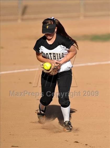 Thumbnail 2 in Lutheran vs. Foothill (Woodbridge Classic) photogallery.