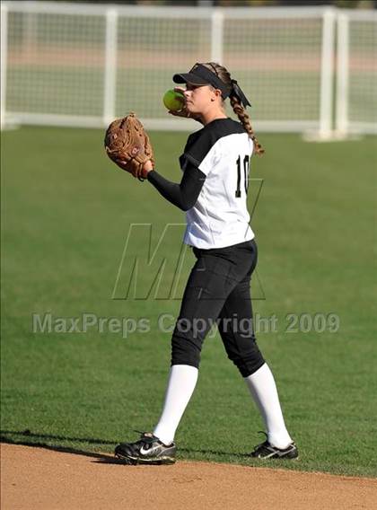 Thumbnail 3 in Lutheran vs. Foothill (Woodbridge Classic) photogallery.