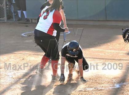 Thumbnail 3 in Lutheran vs. Foothill (Woodbridge Classic) photogallery.
