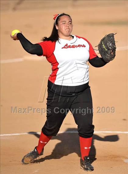 Thumbnail 1 in Lutheran vs. Foothill (Woodbridge Classic) photogallery.