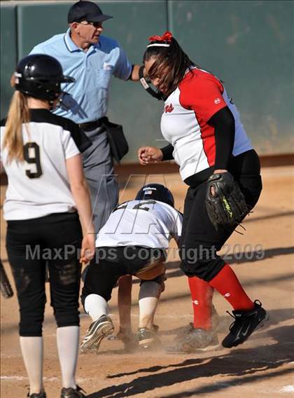 Thumbnail 1 in Lutheran vs. Foothill (Woodbridge Classic) photogallery.