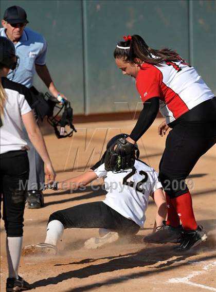 Thumbnail 1 in Lutheran vs. Foothill (Woodbridge Classic) photogallery.