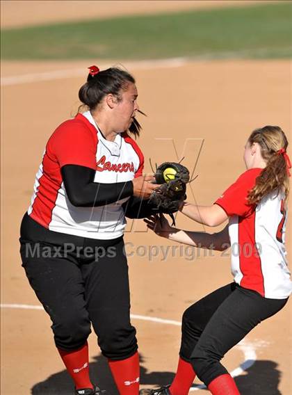 Thumbnail 3 in Lutheran vs. Foothill (Woodbridge Classic) photogallery.