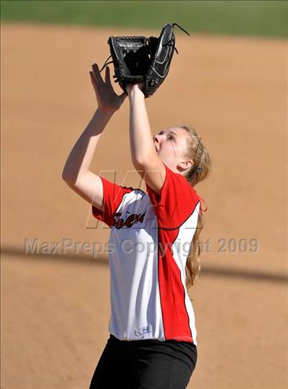 Thumbnail 2 in Lutheran vs. Foothill (Woodbridge Classic) photogallery.