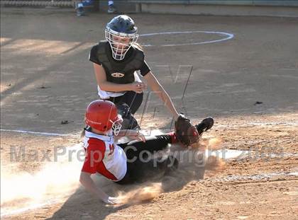 Thumbnail 2 in Lutheran vs. Foothill (Woodbridge Classic) photogallery.
