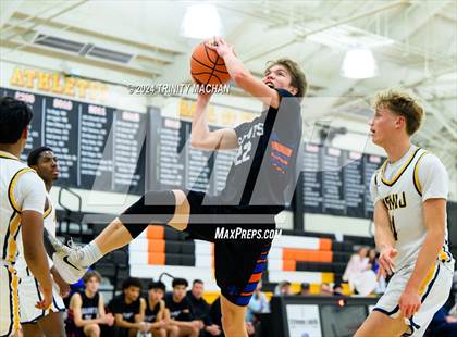 Thumbnail 3 in Santa Teresa vs. Menlo School photogallery.